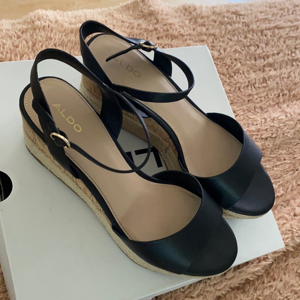 Aldo “Laressa” Wedge sandal / Wedge heel